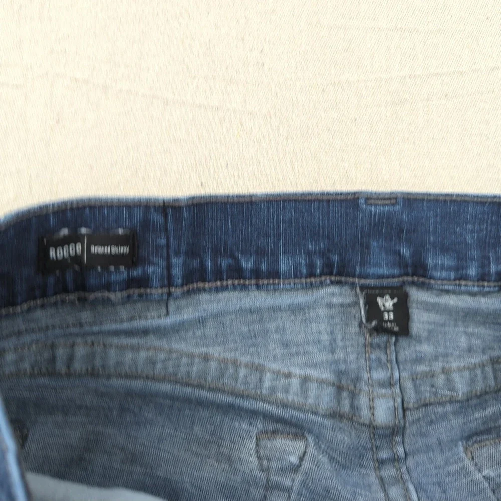 True Religion Jeans Mens 33x31 Blue Rocco Relaxed Skinny Stretch Casual Preppy